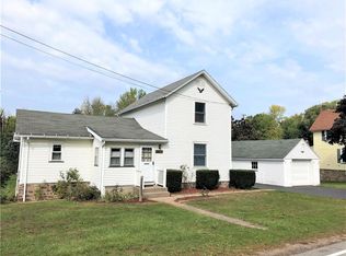 2613 Ridge Rd, Ontario, NY 14519