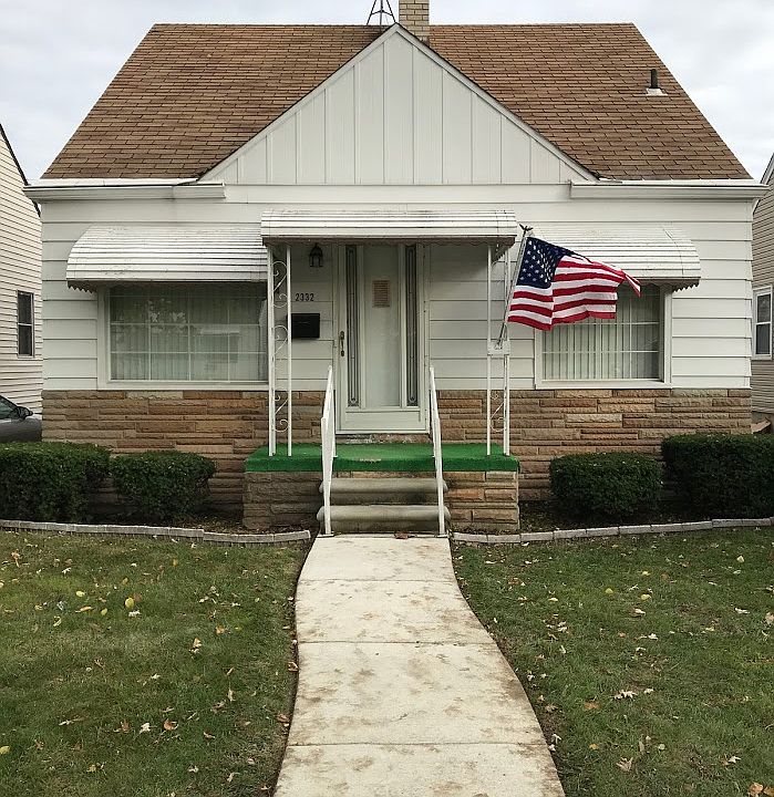 1st image of 2332 Detroit Ave