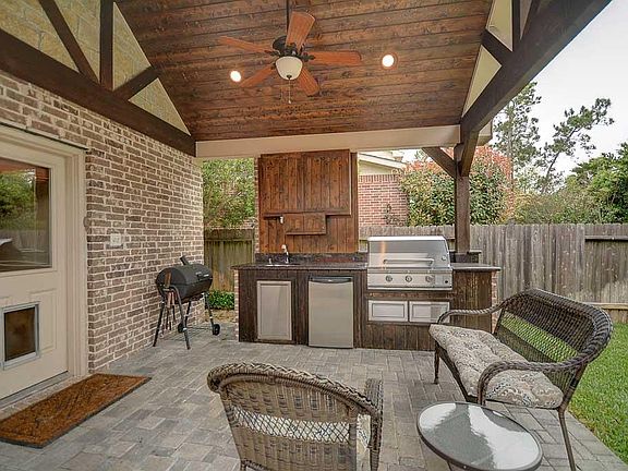 2nd image of 2 Petal Park Pl