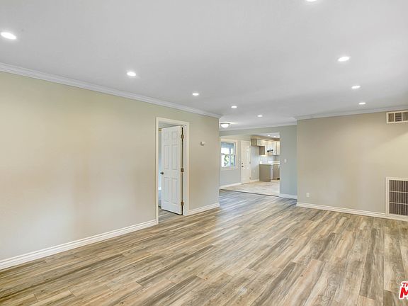 4th image of 525 N Meridian Ave