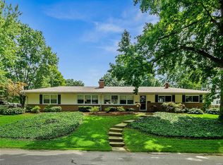 404 Saddlespur Rd, Saint Louis, MO 63119