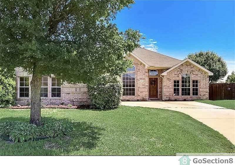 1st image of 3232 Silver Creek Dr