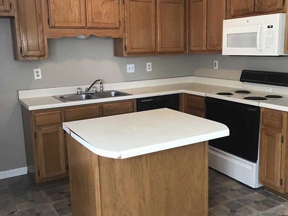 2nd image of 7019 Foxhall Dr