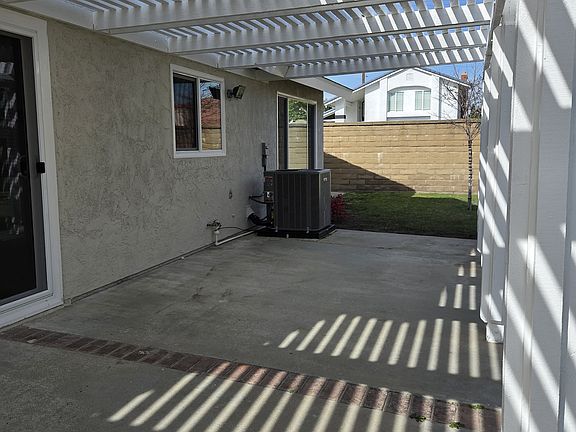 5th image of 16618 Sampan Cir