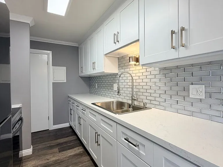 1310 N G St — Photo 14