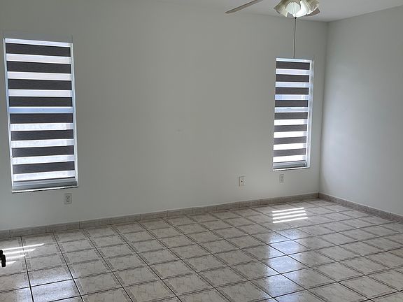 3rd image of 411 Everglades Blvd S