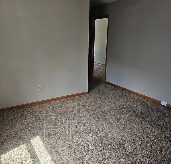 512 E Park St #A — Photo 11