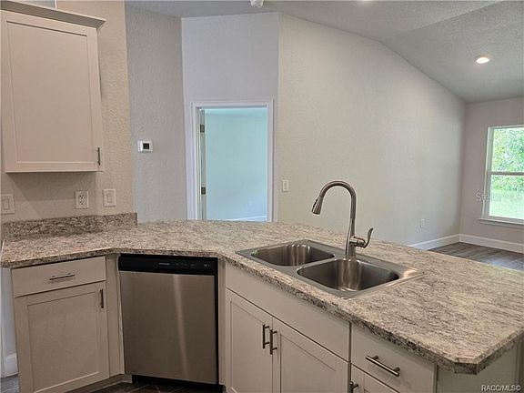 3rd image of 1028 Ibis Cir