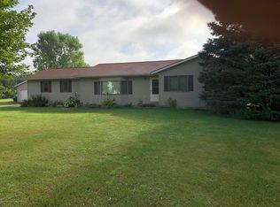 13648 Kenyon Rd, Grand Ledge, MI 48837
