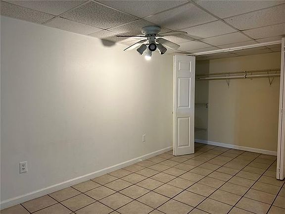5th image of 5653 Woodlawn Pl APT A