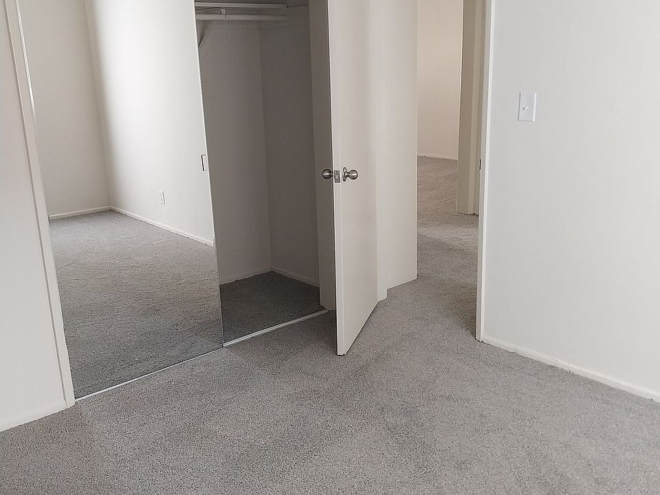 1st image of 1000 Larch St #3