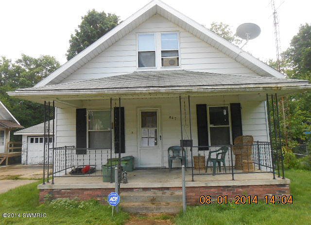 2nd image of 307 W Chicago St