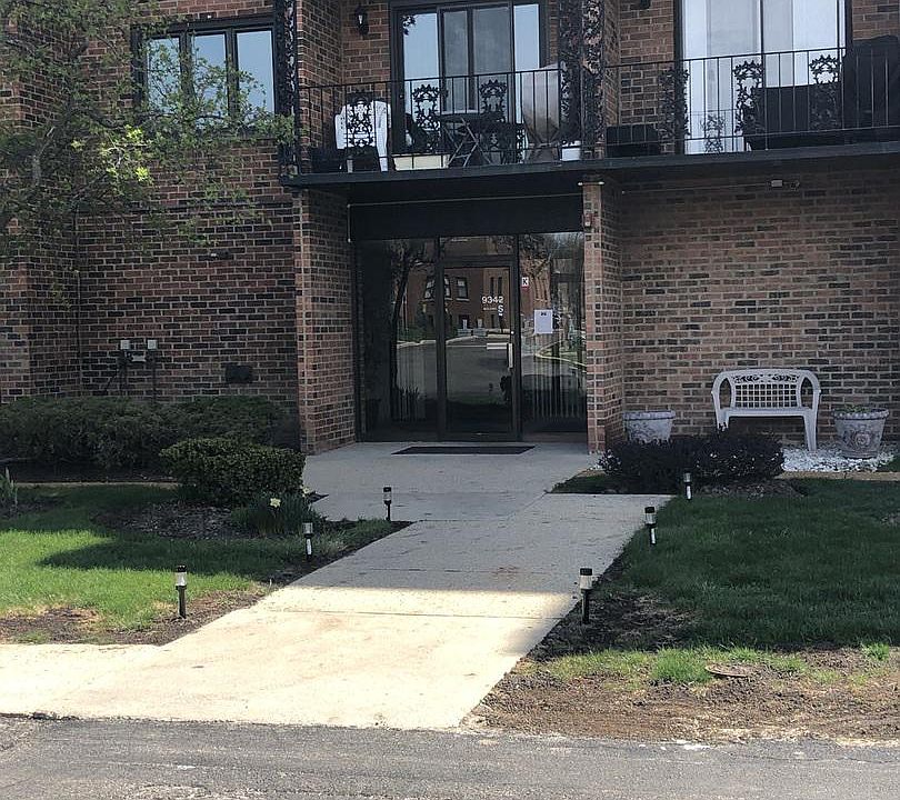 1st image of 9342 Landings Ln Unit 506