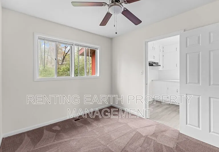 6715 Court N — Photo 12