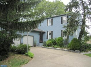 2112 Magnolia Ct, Cinnaminson, NJ 08077