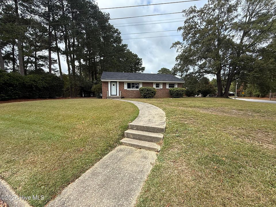2nd image of 1900 Ruann Drive SW