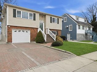 557 Southside Avenue, Freeport, NY