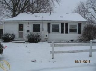 2818 Batavia Ct, Westland, MI 48186
