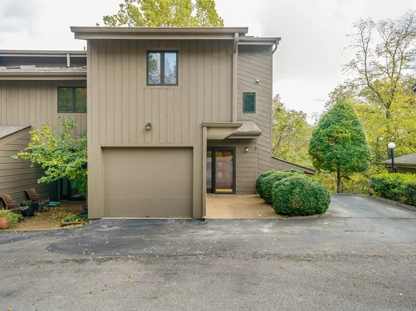 767 Harpeth Trace Dr, Nashville, TN 37221