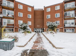 2044 Arrowsmith Dr #408A, Ottawa, ON K1J 7V8