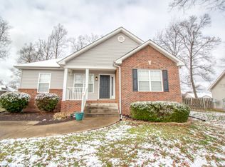 214 Clydesdale Ln, Springfield, TN 37172