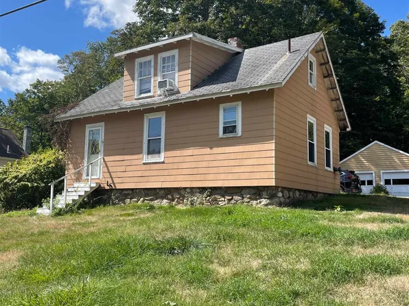 14 River Road, Brentwood, NH 03885