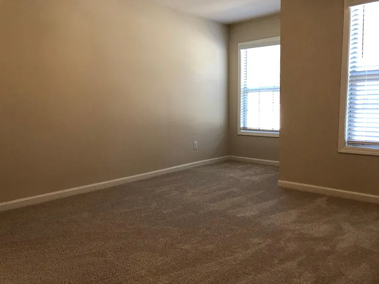 4125 Cordova Ln — Photo 52