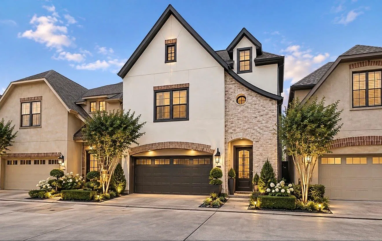 4 bed, 3.5 bath, 2569 sqft, $3,699 — Photo 1