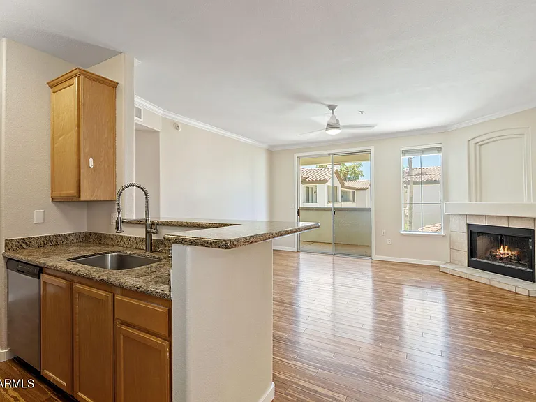 2992 N Miller Rd #B201 — Photo 5