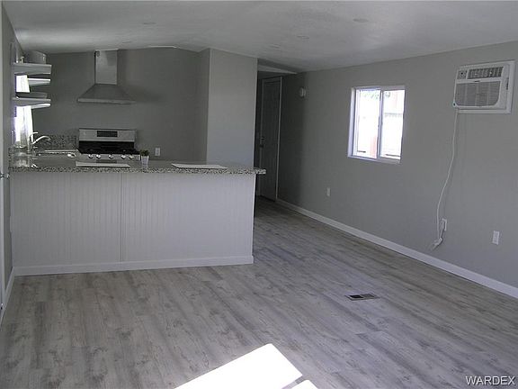 5th image of 759 Malibu Dr