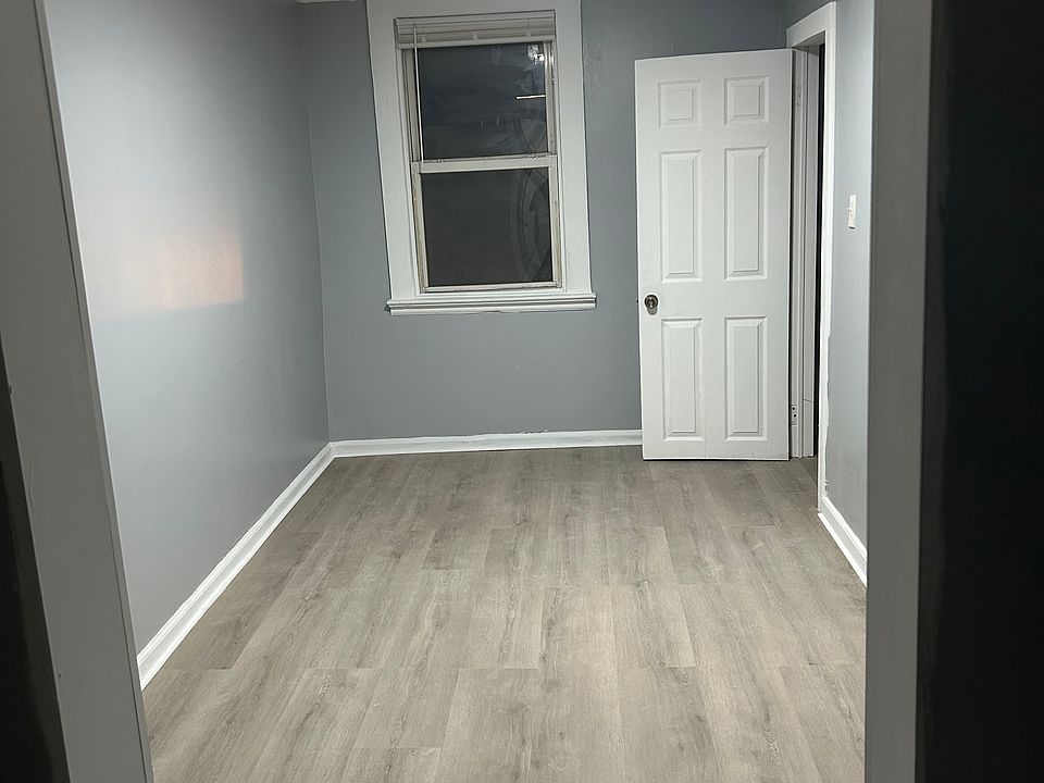 2nd image of 192 Walnut St APT 3