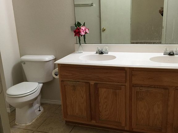 5th image of 3405 Deerfield Dr