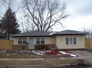 17 E Rocket Cir, Park Forest, IL