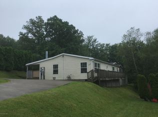 890 Seybert St, Hazleton, PA 18201