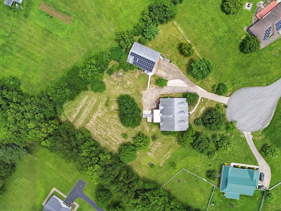 1st image of 130 Kay Ave