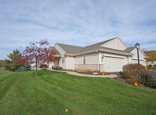W241N5677 Birchwood Ln, Sussex, WI 53089