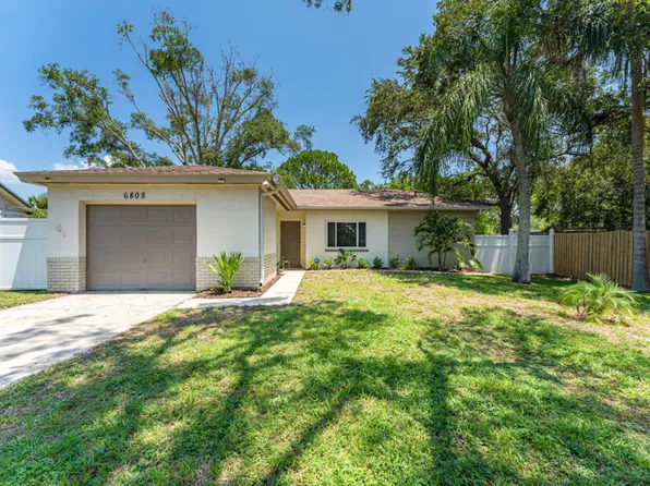 6808 122nd Ave, Largo, FL 33773