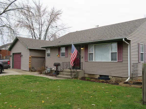 319 Spruce St, Morris, IL 60450