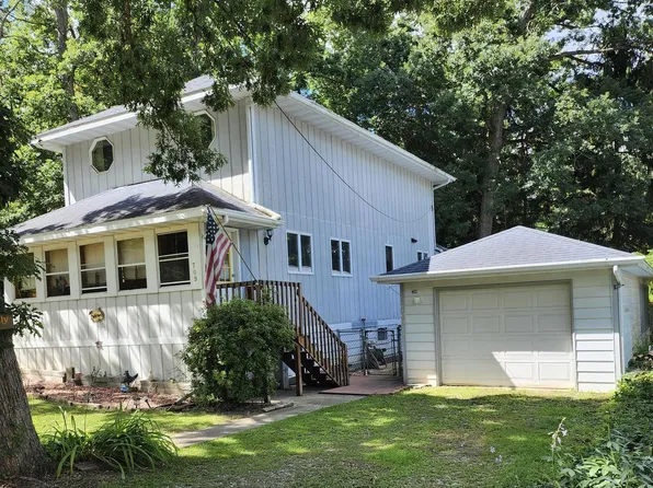 709 Manor DRIVE, Twin Lakes, WI 53181