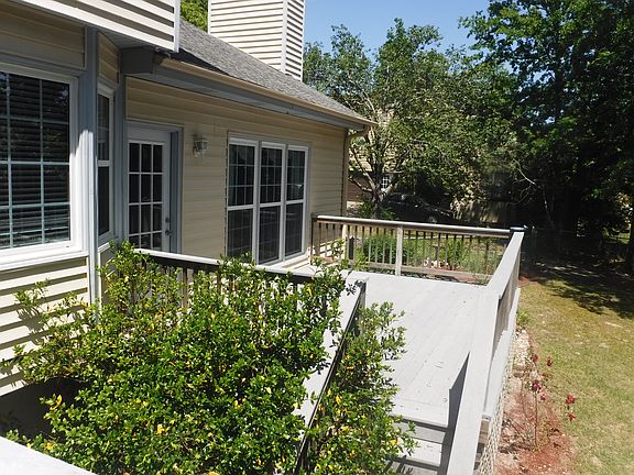 Deck off great room 
