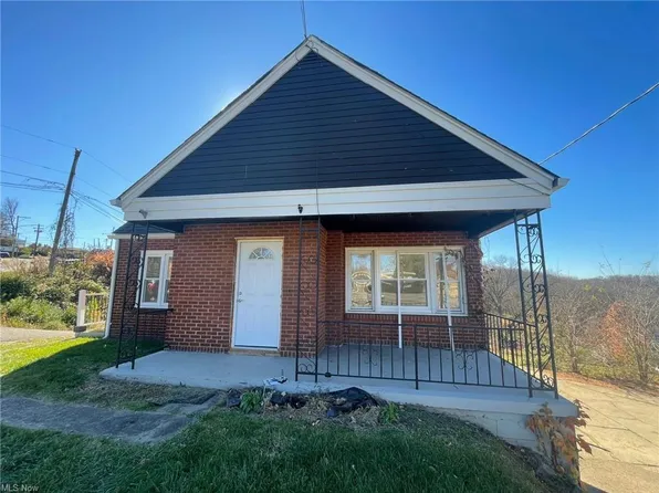 2892 Pennsylvania Avenue, Weirton, WV 26062