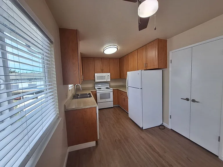 3122 Crescent Ave — Photo 12
