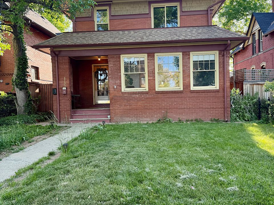 Front of the home. 2-unit. Upper unit is for
Rent.
