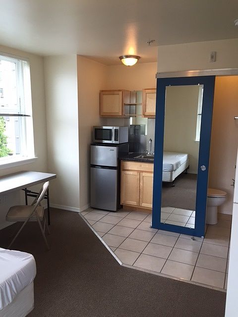 1st image of 4516 7th Ave NE APT A6