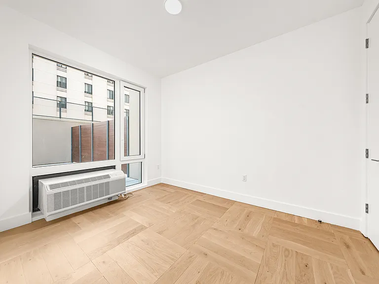 526 Baltic St #2D — Photo 5