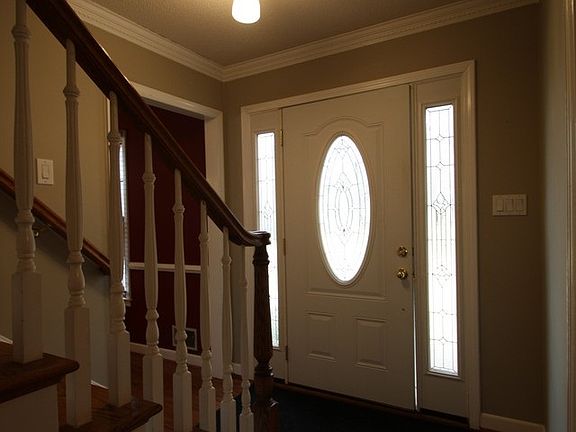 2nd image of 203 N Staunton Ct