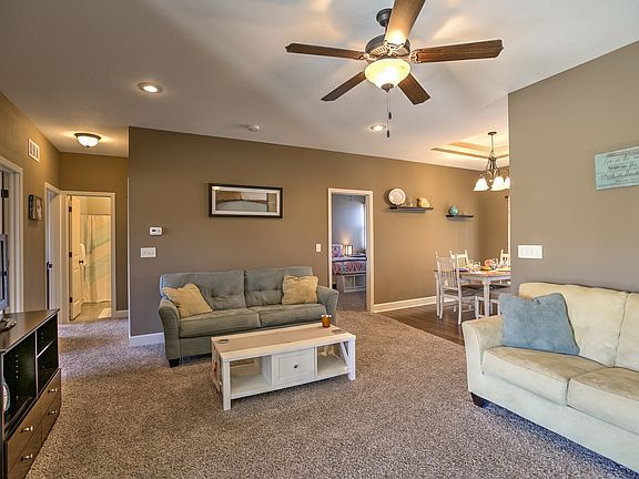 2nd image of 12550 NW Lauren Cir