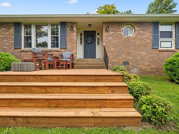 4th image of 2056 Dade Cir