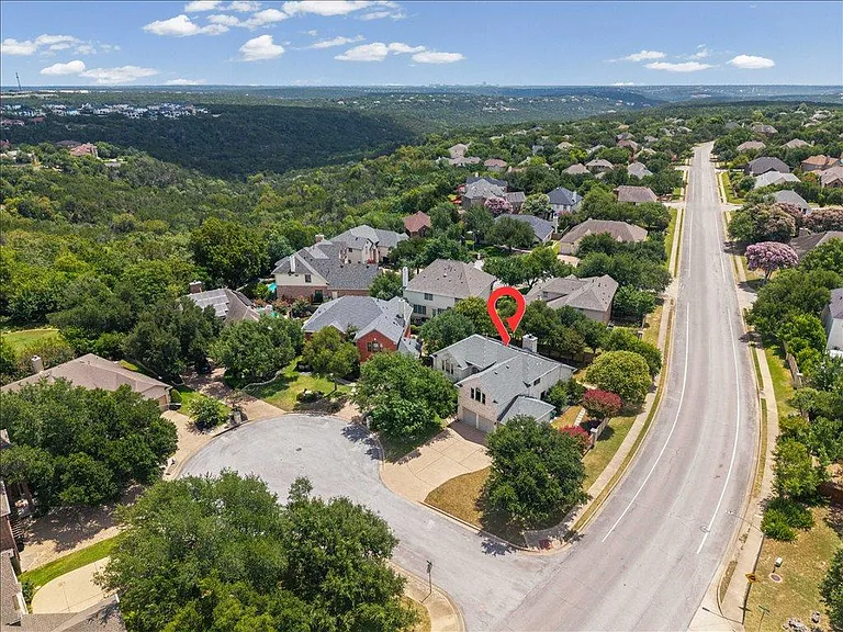 5301 Deerwood Ln — Photo 34