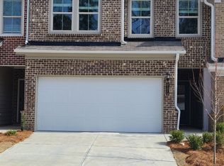 3179 Surrey Green Ln, Buford, GA 30519